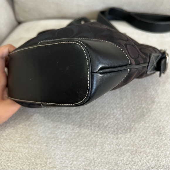 VTG Coach Black Canvas Signature Monogram Crossbody Bag White Stitching K2K-6347 - Picture 6 of 15